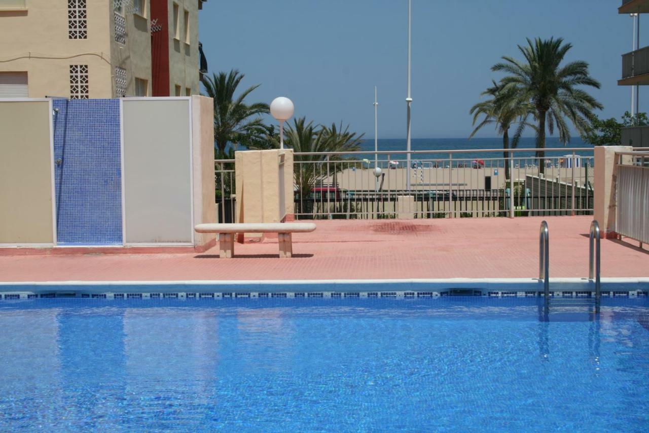 Magnificos Apartamentos Ondina En La Primera Linea De La Playa De Gandía Buitenkant foto